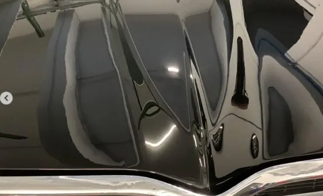 Rénovation de peinture de carrosserie d'une voiture ancienne, une Firebird à La Colle-sur-Loup : un travail de précision pour redonner de l’éclat, Vence, Carrosserie GP